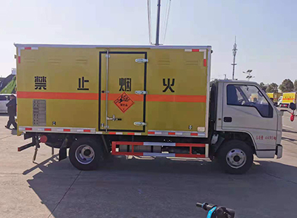 四平爆破器材运输车